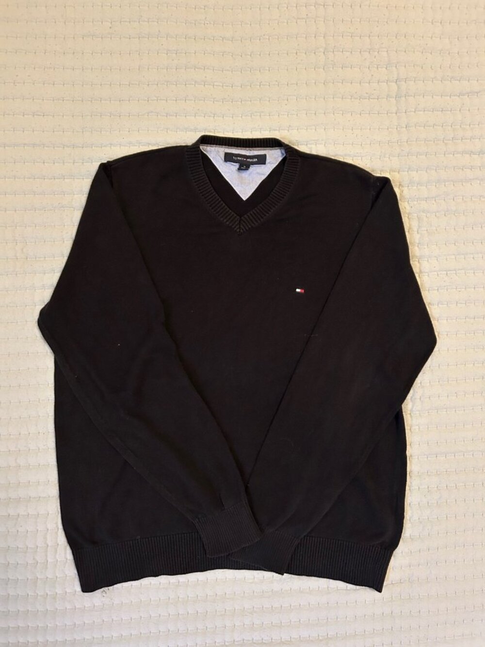 Tommy Hilfiger Black V-Neck Sweater M Flag Logo